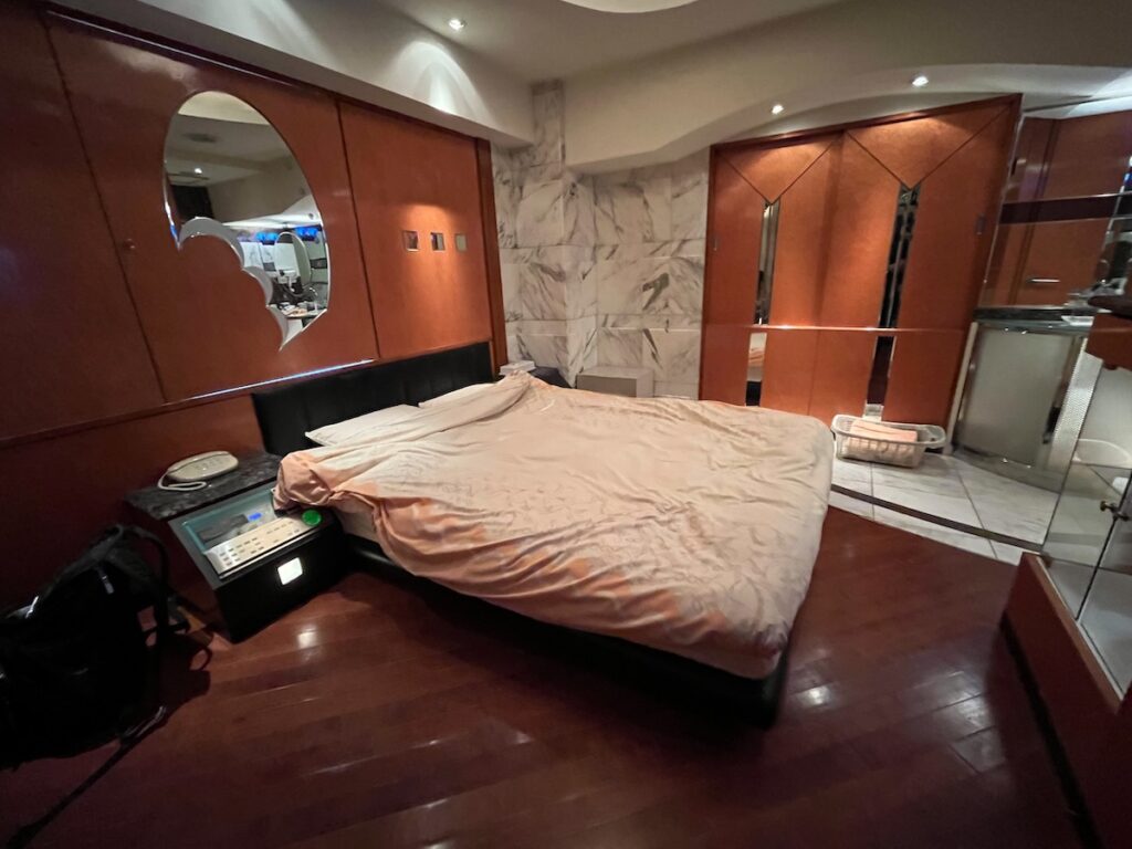 渋谷・HOTEL FAVUER (ホテル ファヴール)